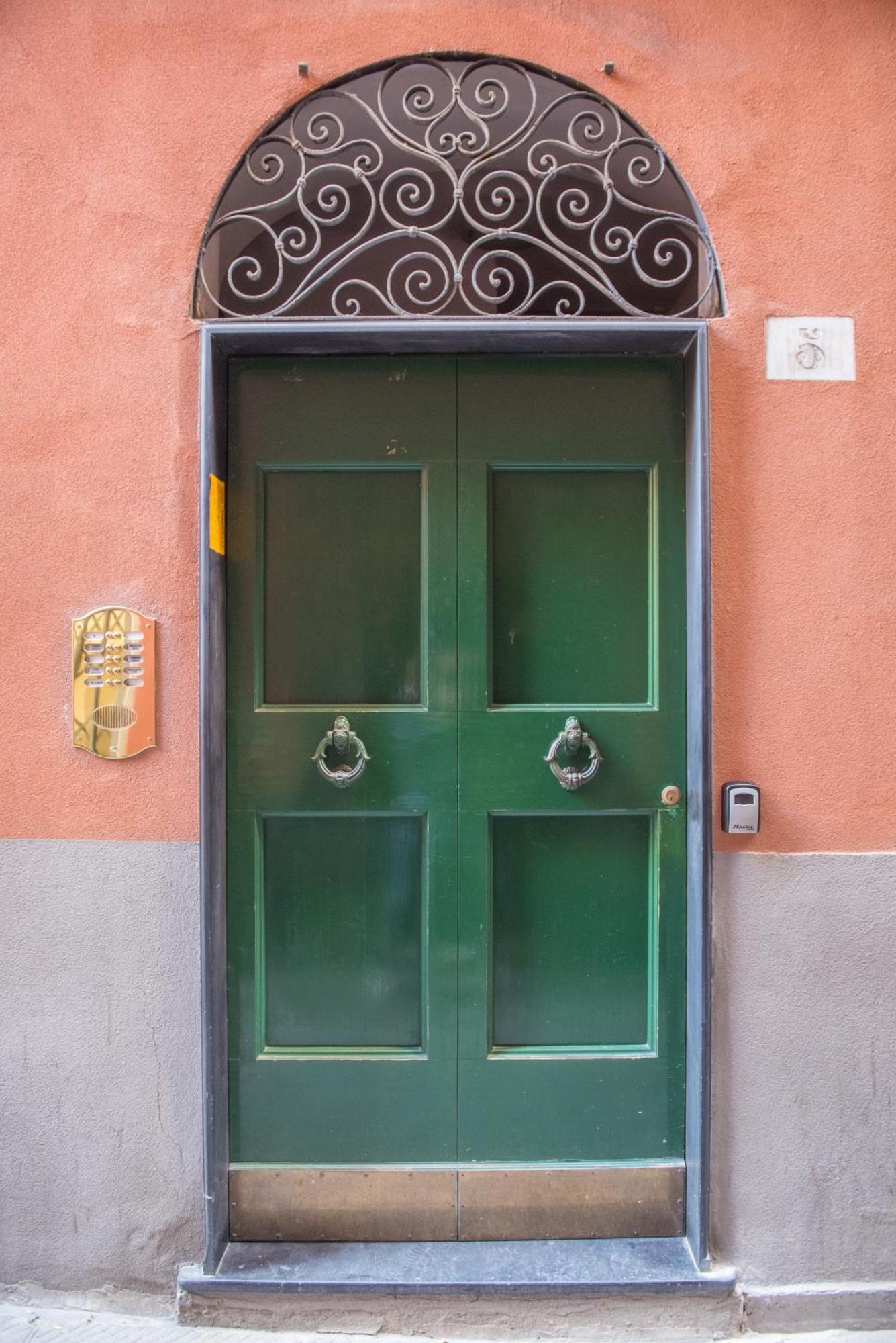 Free Parking - Appartamento In Centro Storico A Genova Exterior foto
